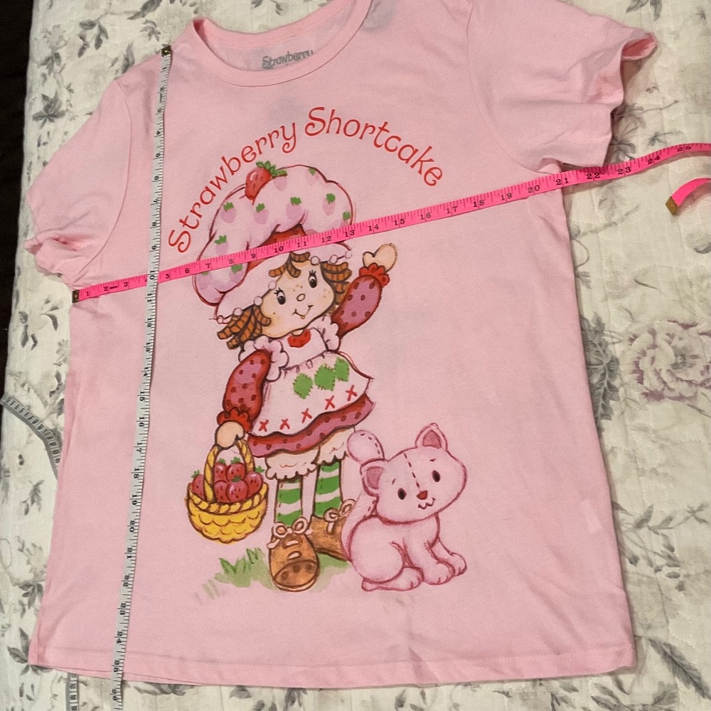 Strawberry Shortcake Graphic T-Shirt Front & Back Vintage Hobby Goods Sz Lg - Picture 4 of 5